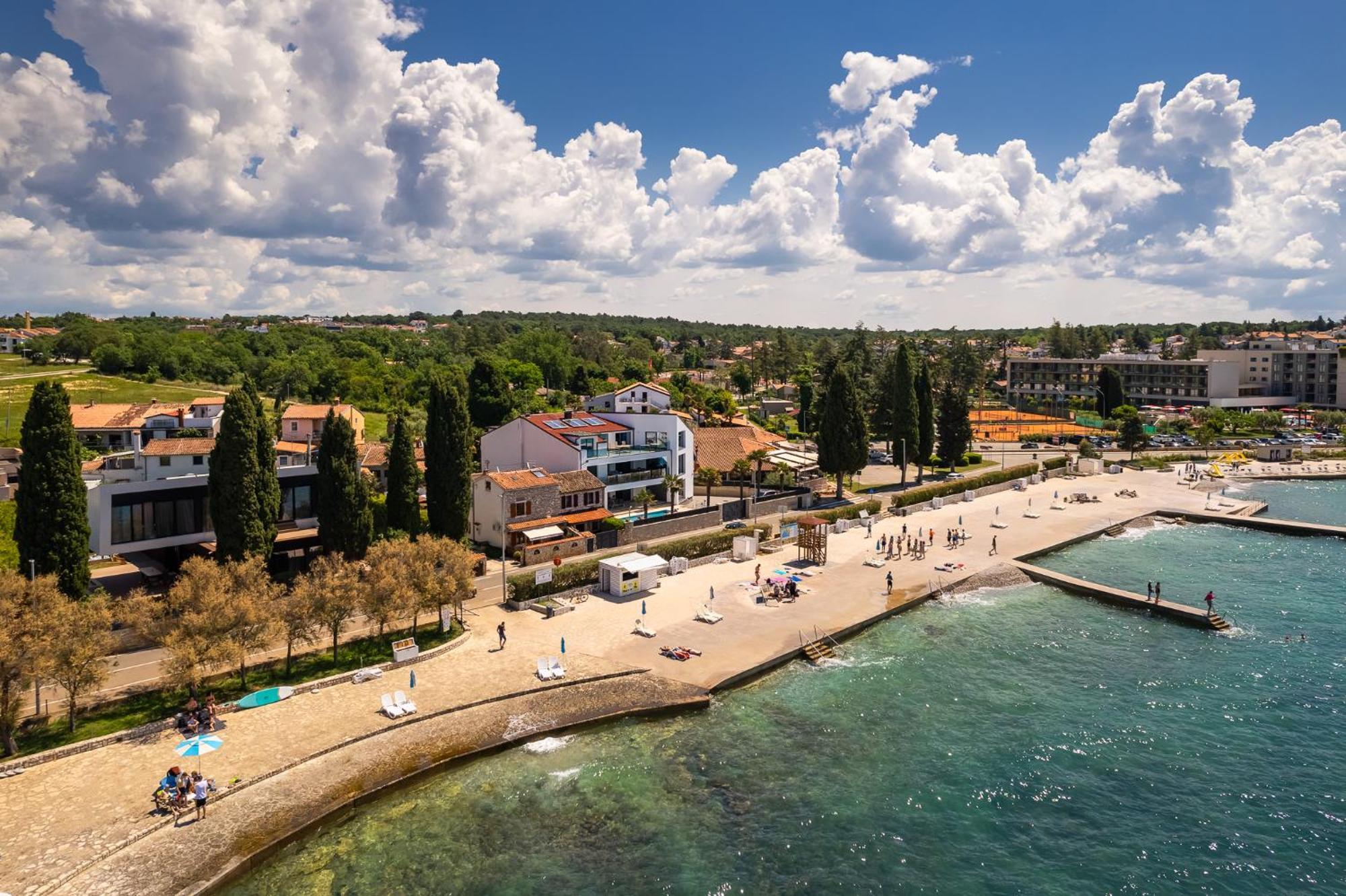 Sea Breeze Villa Poreč Buitenkant foto