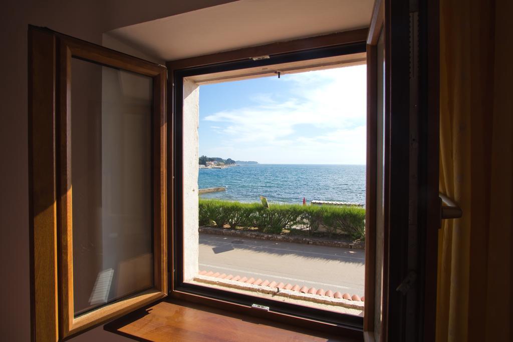 Sea Breeze Villa Poreč Buitenkant foto